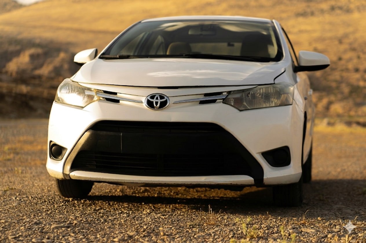 Toyota Yaris LOCAKAM